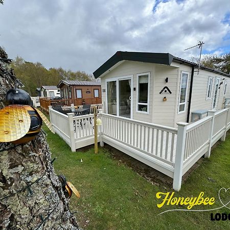 Honeybee Lodge Morpeth Exterior foto